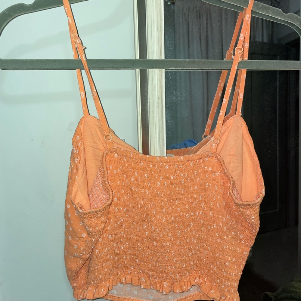 Orange and white top!